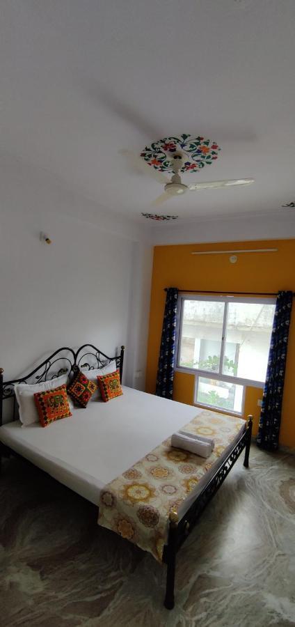 אודייפור Krishna Stay Guest House מראה חיצוני תמונה
