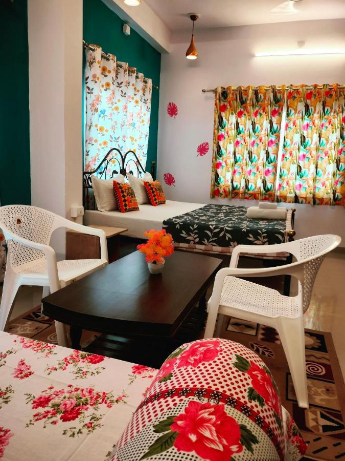 אודייפור Krishna Stay Guest House חדר תמונה