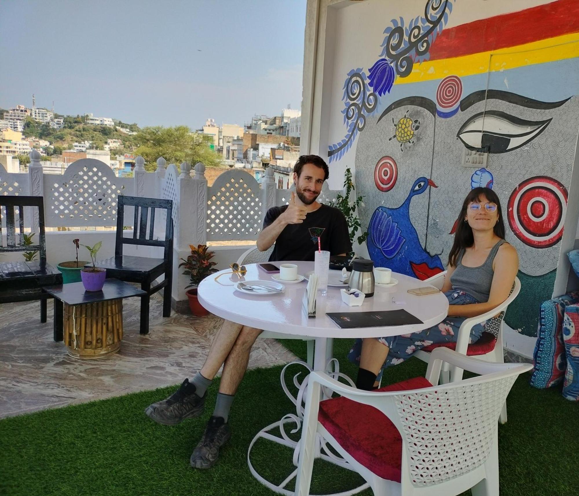 אודייפור Krishna Stay Guest House מראה חיצוני תמונה
